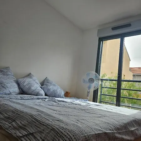 T2 A La Liberation, *