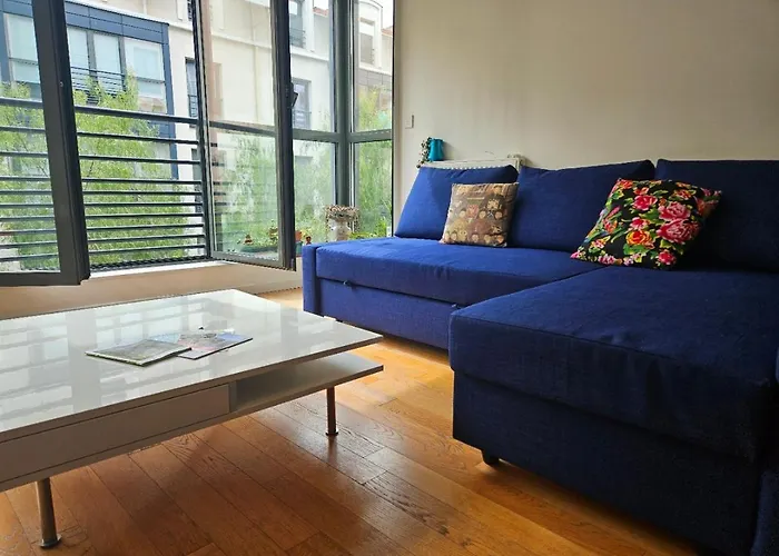 아파트 T2 A La Liberation,