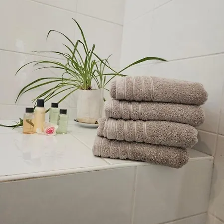 Apartament T2 A La Liberation, Nicea